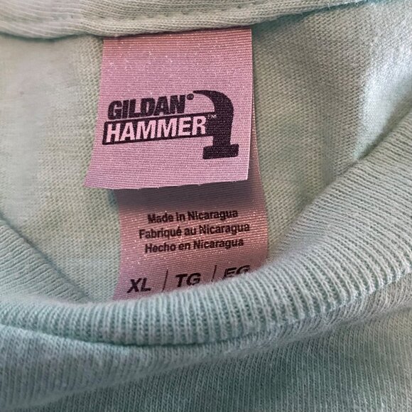 Keeping My Distance From The Rest Of The World Island Jay Mint Green Graphic T-S - Picture 8 of 8